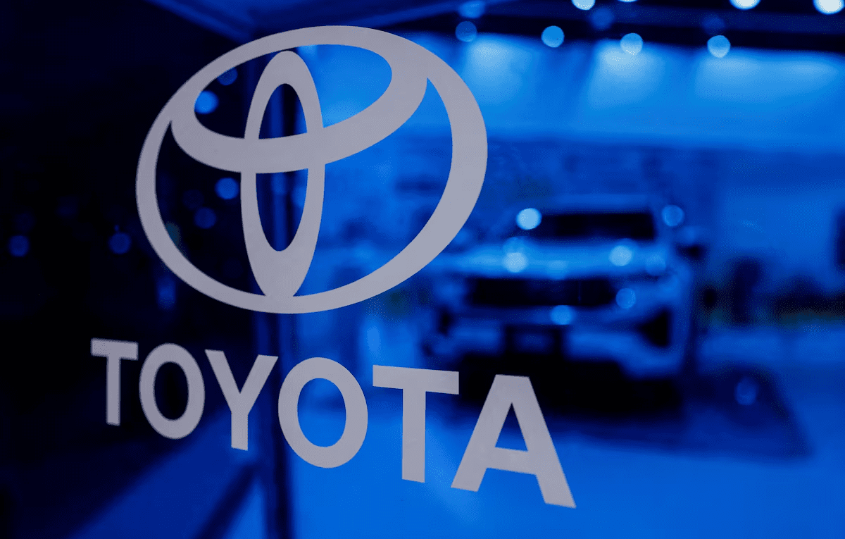 toyota logo