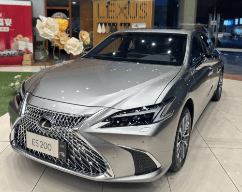 2025 款雷克萨斯 ES200