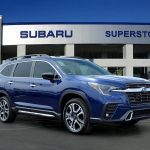 2026款斯巴鲁Ascent三排座SUV,深蓝色车身,全时四驱家庭车型
