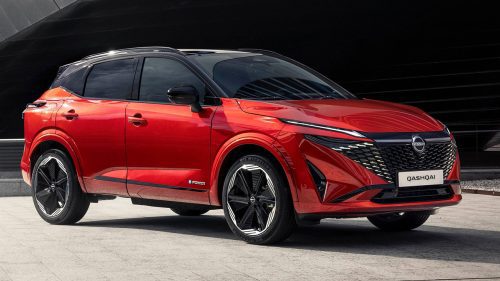 2026款日产Qashqai跨界SUV，红黑双色车身，e-POWER混动车型