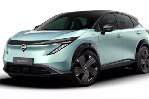 2026款日产Ariya纯电SUV，浅青蓝车身黑顶，溜背造型，V2L双向充电